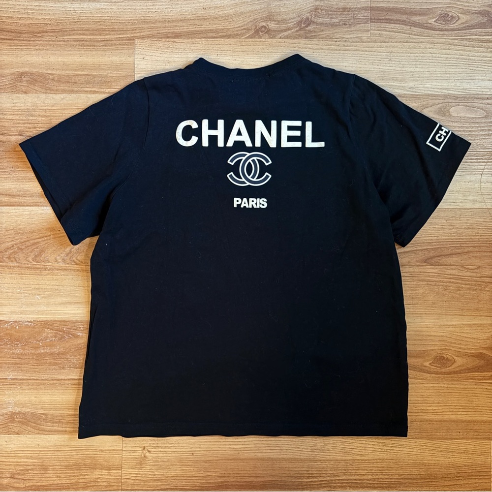 Chanel T Shirt Size Medium